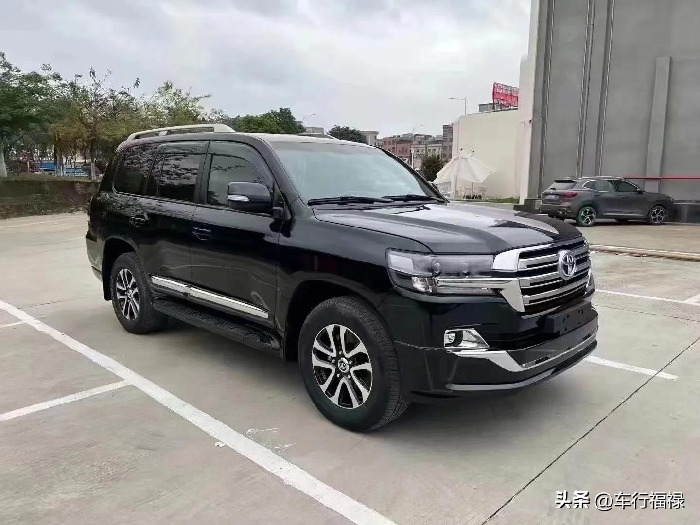 选奔驰gls还是丰田陆巡5700,陆巡4500对比奔驰gls