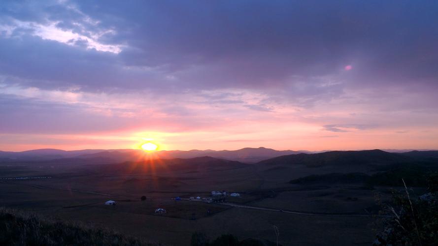 丈夫骑三轮车带绝症老婆环游中国,小伙带绝症女友三轮车旅游三年