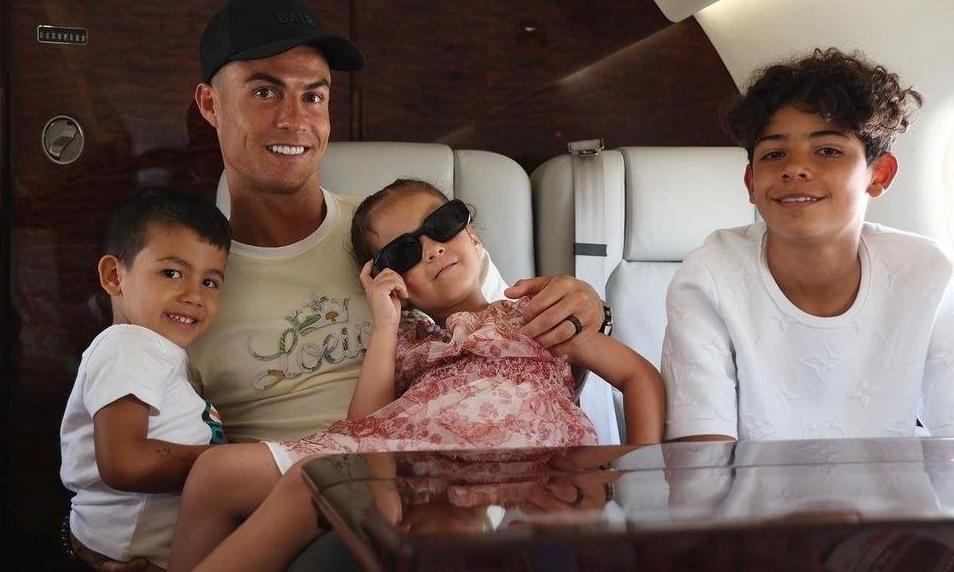 c罗私人飞机最新消息,最新c罗私人飞机