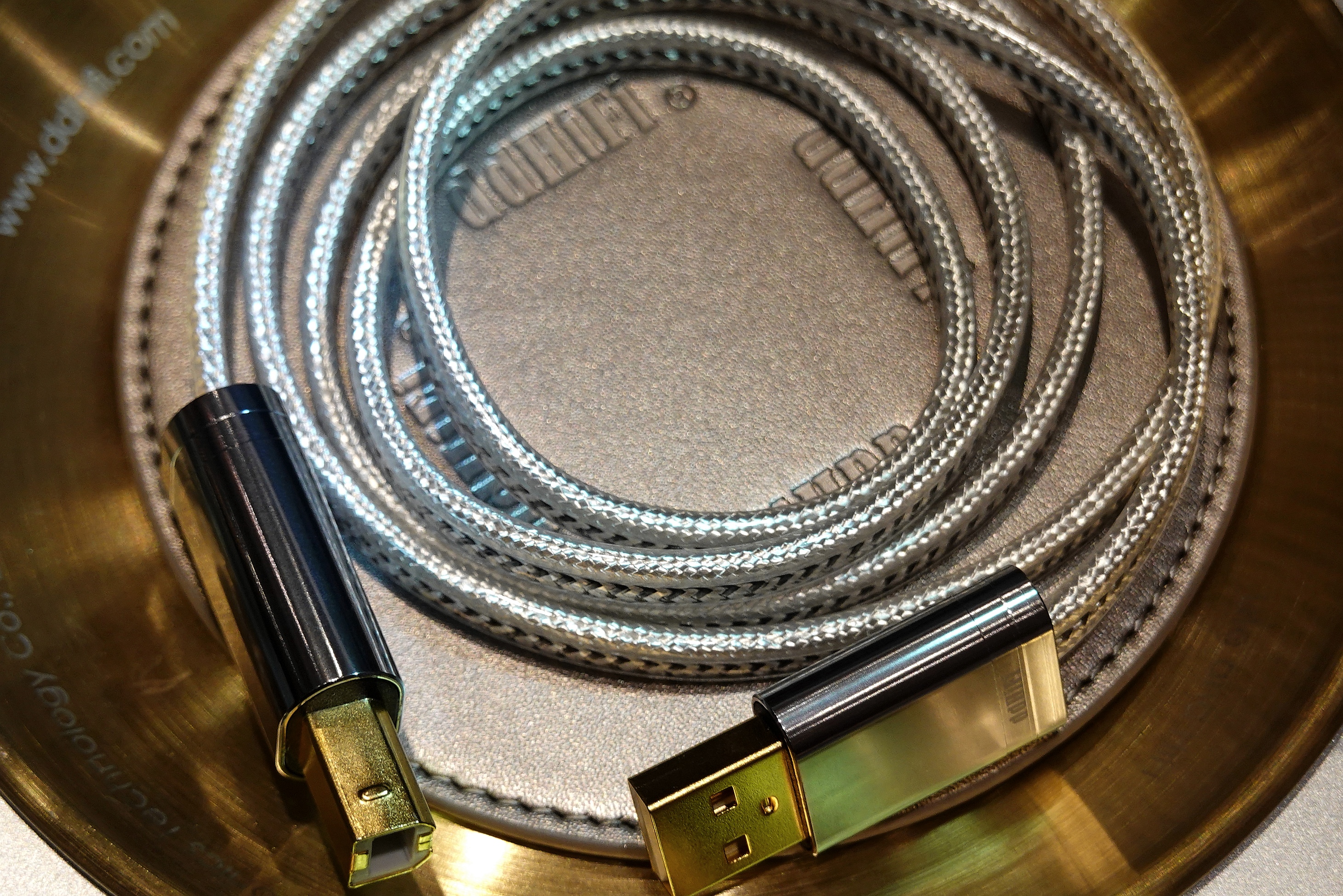 「耳边前线」炎炎烈日下的视听盛宴—首届西安国际耳机展新品回顾