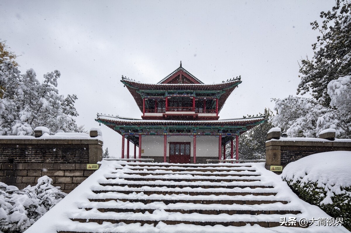 济南的冬天句子赏析,济南的冬天是谁写的