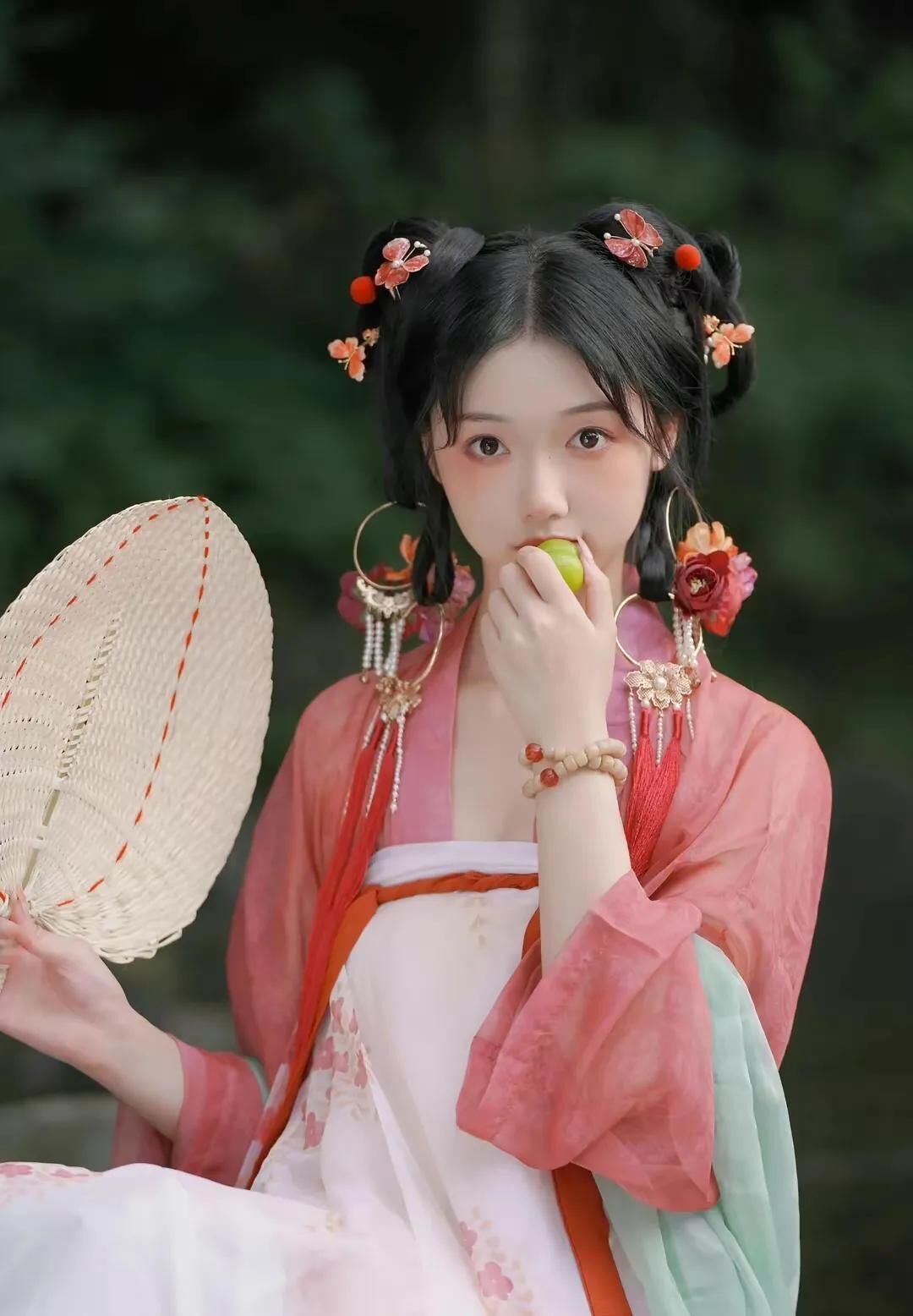 惊艳古装造型美女,古装剧中惊艳的汉服