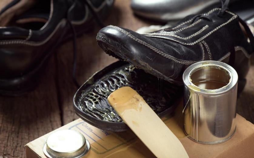 鞋子开胶用什么方法最快解决,鞋子开胶怎么修补最好