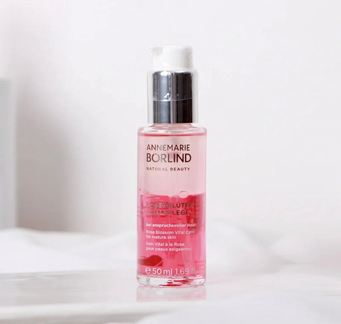 敷面膜补水了脸还是起干皮,敷面膜先补水还是敷完后补水