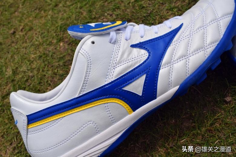 2020年美津浓足球鞋碎钉推荐,重温经典2002世界杯