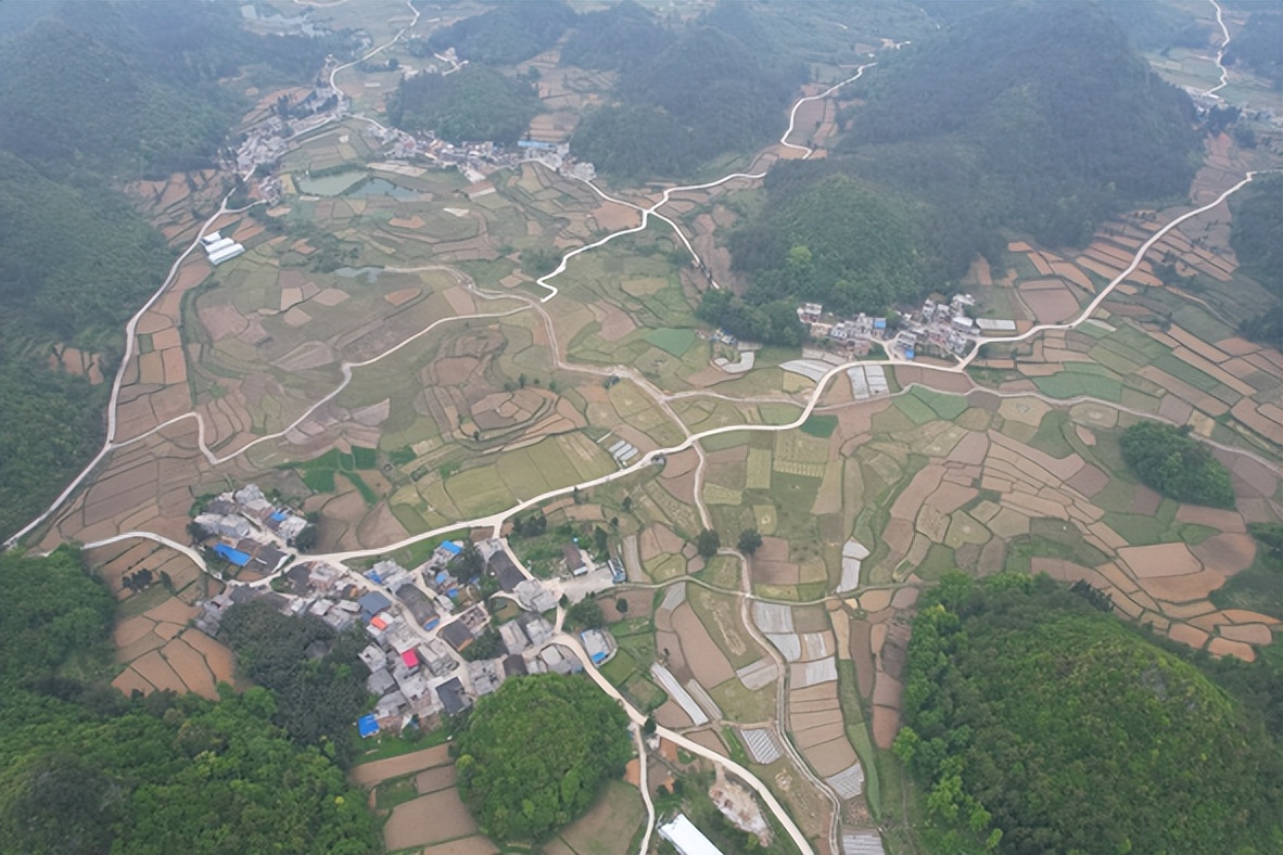 人武部驻村帮扶,贵州独山县麻尾镇新董村视频