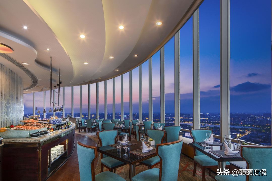 济南看趵突泉最好的酒店,课本里的趵突泉一城山色半城湖