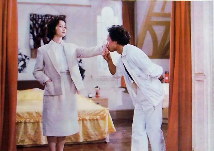 80年代氧气美女张伟欣为李小璐操碎了心如今67岁希望女儿能复婚？