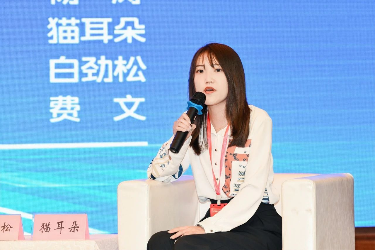 天门服装产业发展规划,天门服装电商产业峰会直播走秀