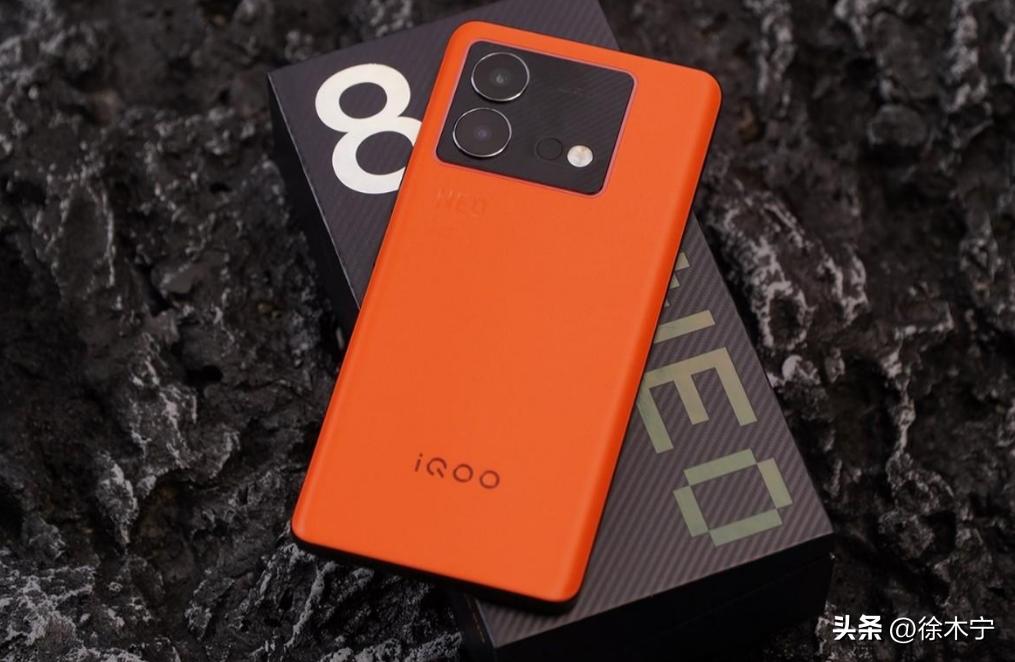 如果你对手机性能要求很高，但预算不高，这4款手机蒙眼入不会错