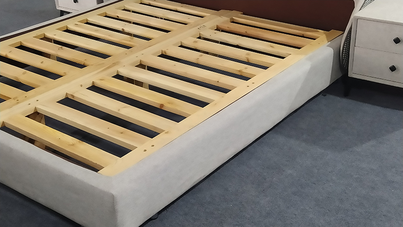 冬天床垫下面那层为什么都是湿的,冬天床垫下面为什么有水汽