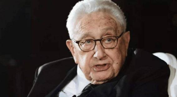 赴华参会前夕，基辛格称中美已是对手，新冷战很可能在双方间爆发