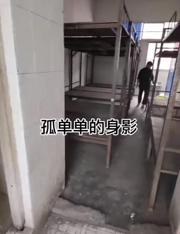 新生入学必看宿舍床位选择指南,新生选宿舍时这3个床铺尽量远离