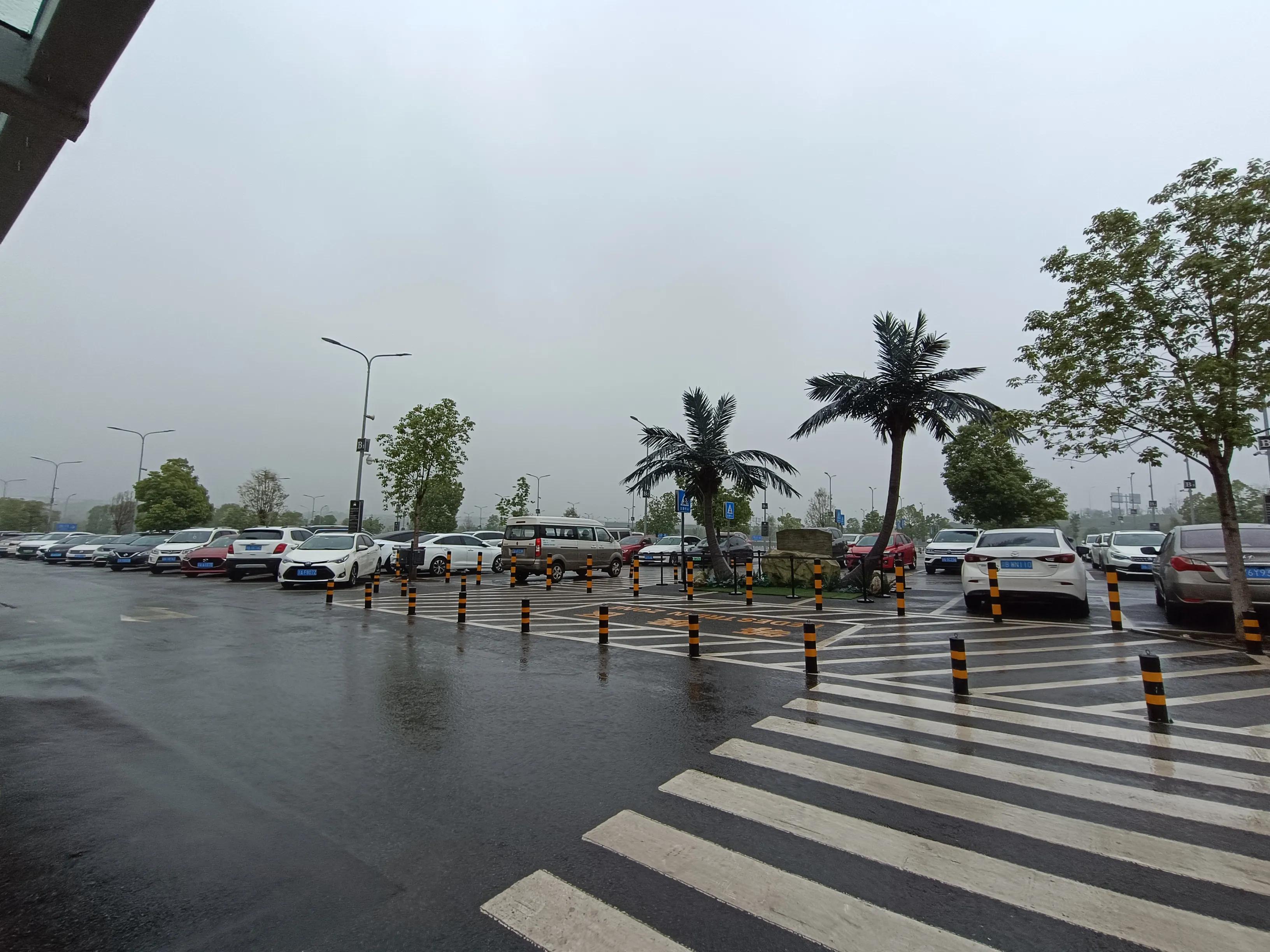 重庆佛罗伦萨小镇营业面积,重庆佛罗伦萨生意怎么样