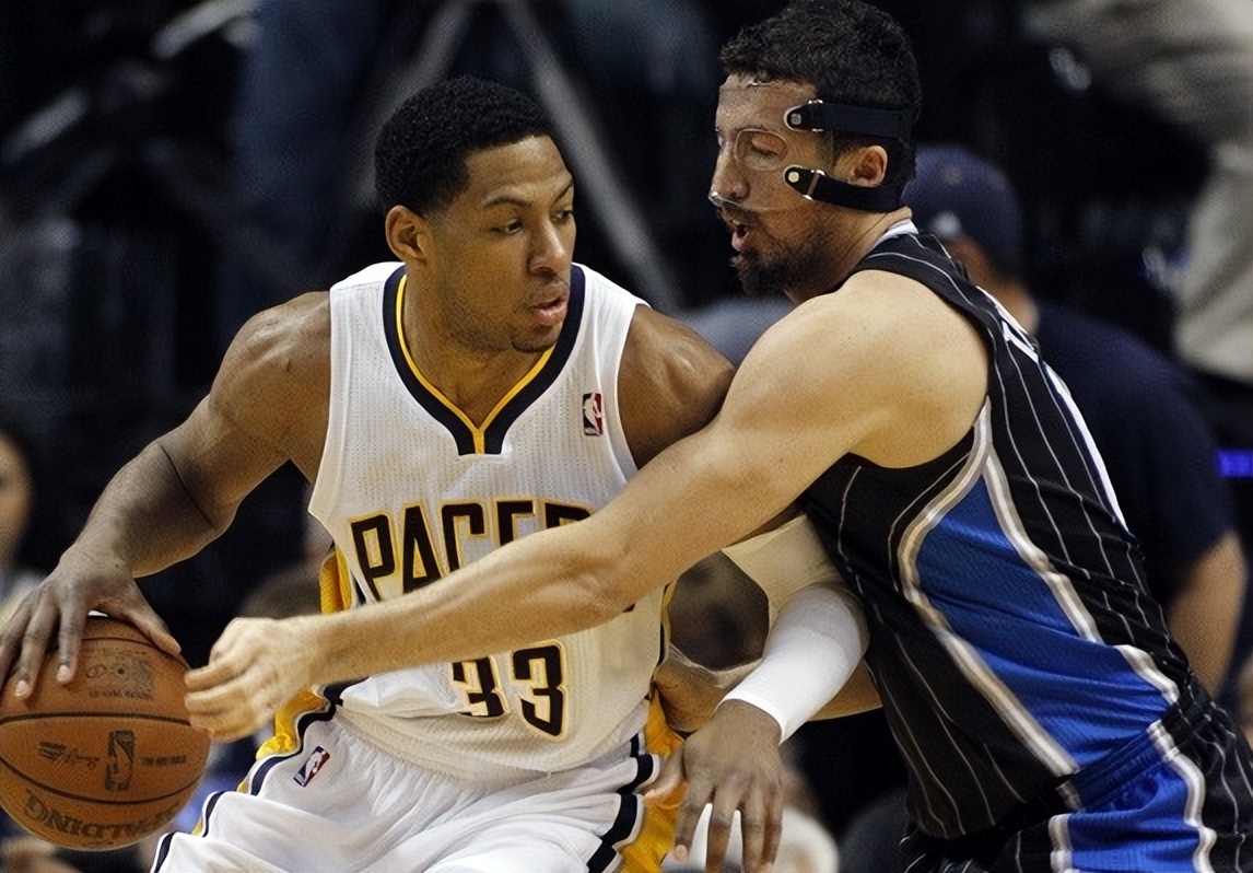 鏄熸湀寮垁,鐗圭鏍奸瞾椹埡棣栧彂