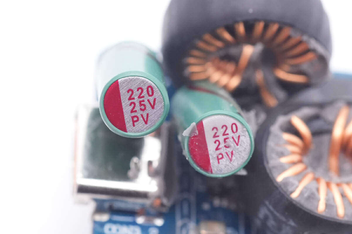 魅族pandaer65w充电器拆解,魅族pandaer氮化镓65w快充头评测