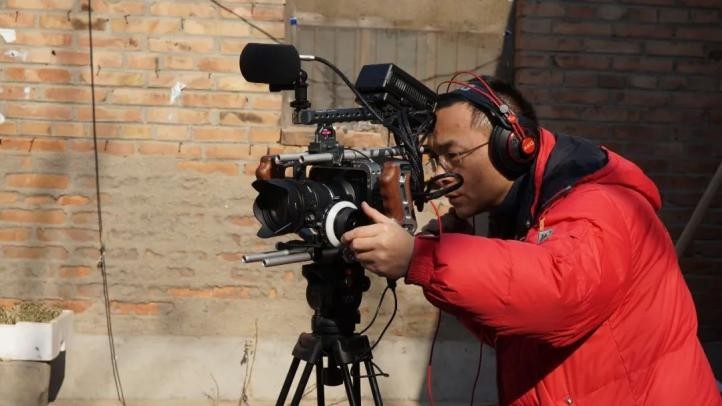 辗转中缅两地!上海青年教师执导纪录片,获国际电影节“最佳导演”奖