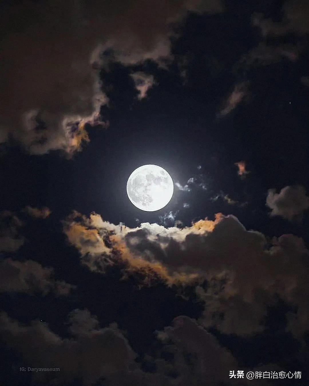 形容美丽风景的唯美句子,形容家的风景美丽的优美段落