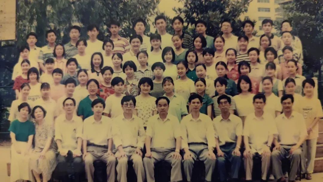 从学霸到学渣再到学霸的小说,从学霸到学渣的故事