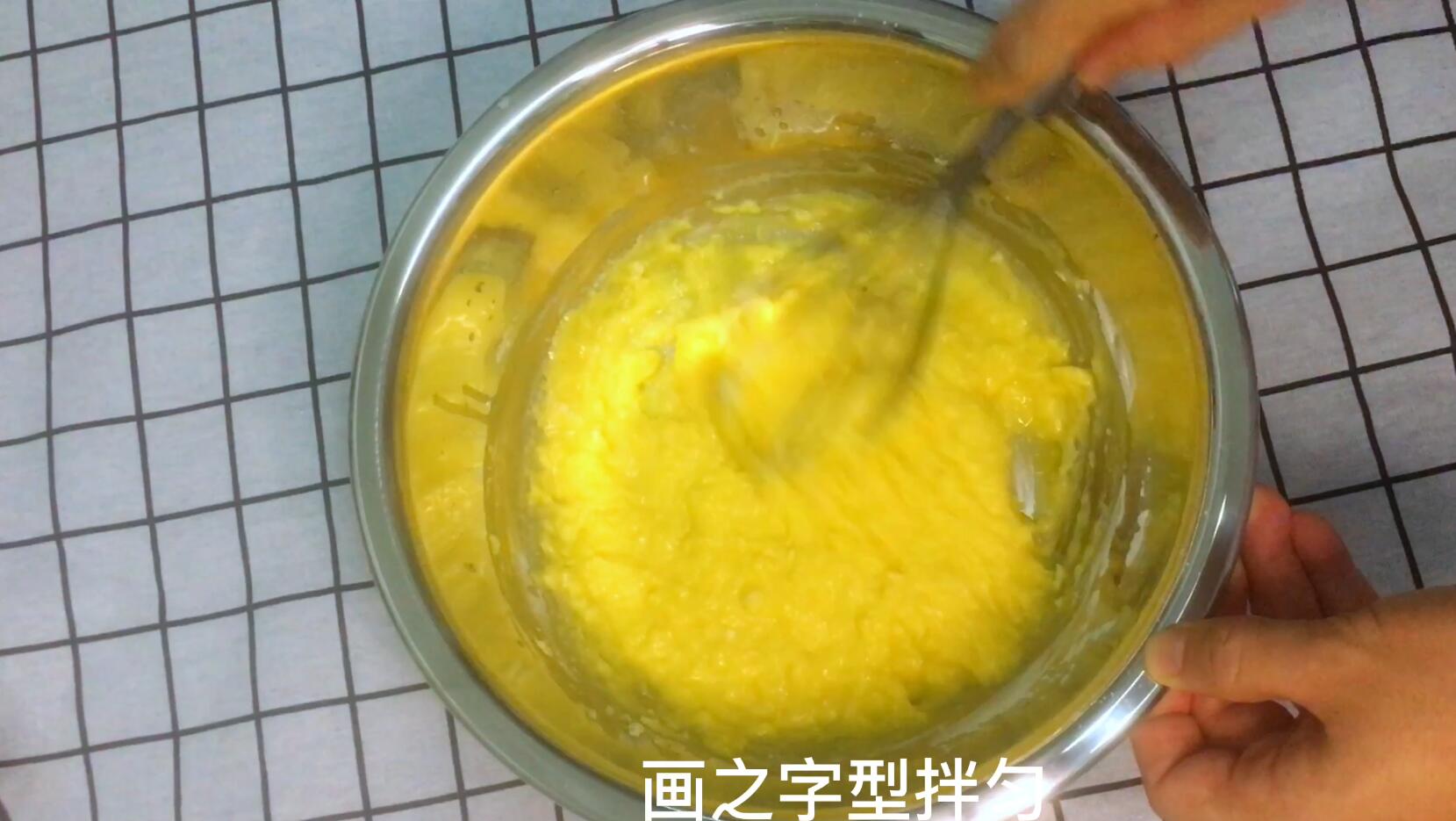 空气炸锅戚风蛋糕145度,8寸戚风蛋糕145度怎么表面糊了