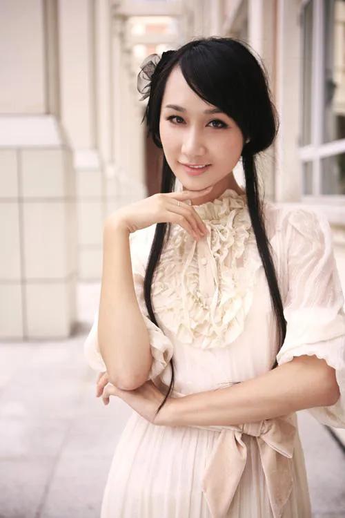 人间世殷桃宋佳谁是女一号,人世间宋佳和殷桃谁是女主