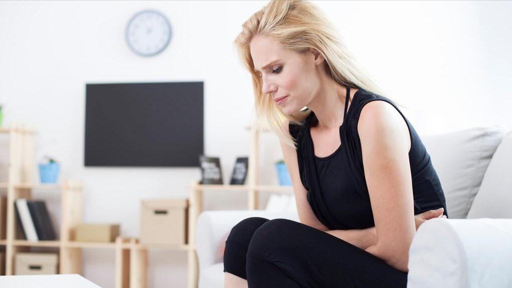 胃酸过多奥美拉唑吃多久见效,奥美拉唑治胃酸长期服有副作用吗