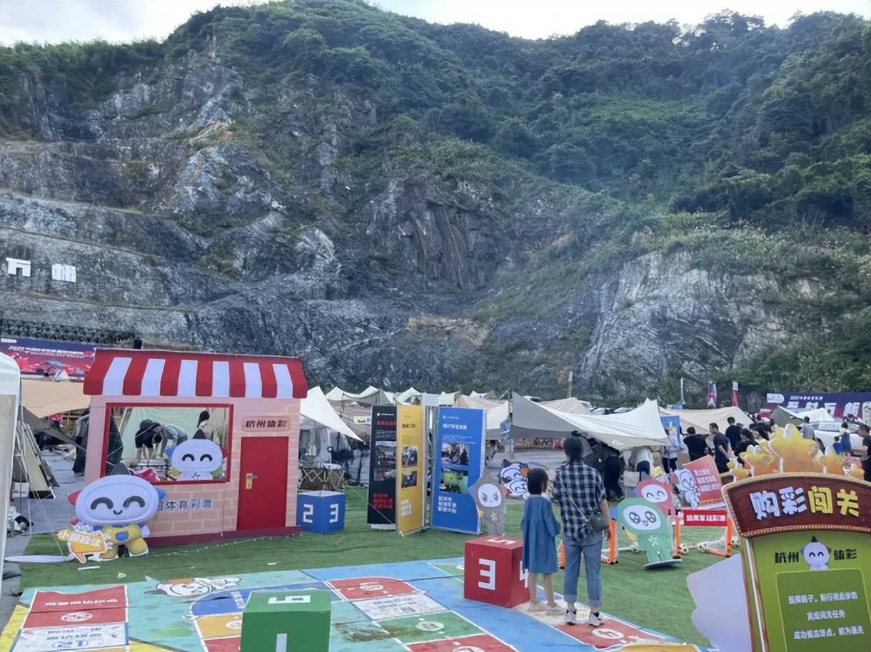 露营、市集、快闪！彩票沉浸式玩转时下流行元素