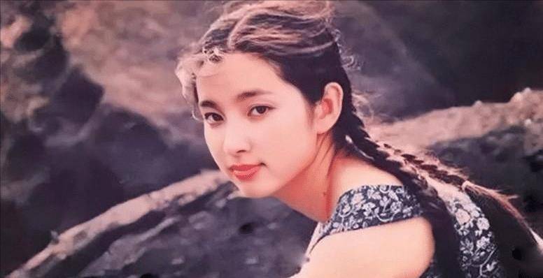 2008年29届金鸡百花奖张涵予,2008年侯佩岑主持金鸡百花奖