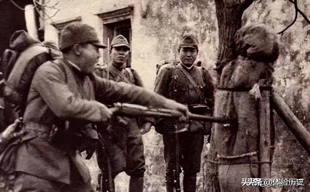 【晚清真实影像】花楼女子丰乳肥臀,30张老照片尽显绝代风华