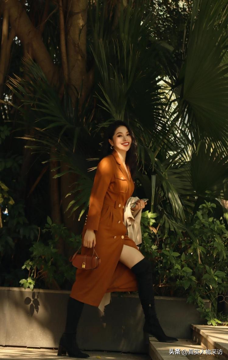 我，做空姐遇奇葩无数，有情侣上机就舌吻，还有想去厕所激情的