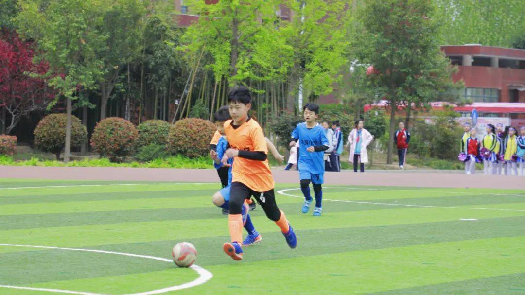 绿城小学足球节,阳光体育节校园风采