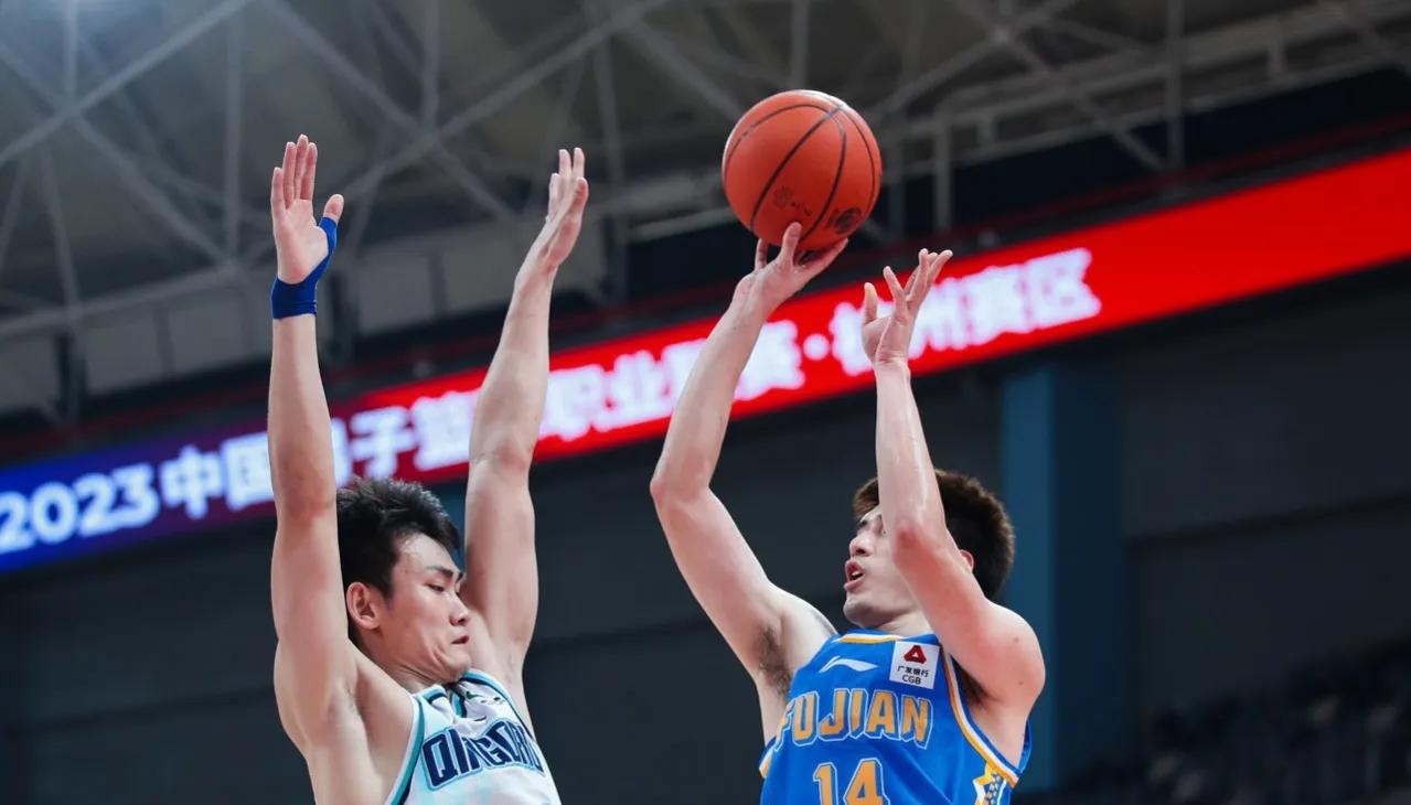 福建男篮惜败广东男篮,福建男篮惨遭北京逆转