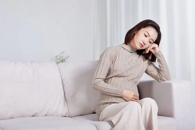 二胎过了预产期没发动的注意事项,过了预产期宝宝还不生怎么办