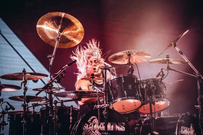 重金属和古典音乐创作规律,属于重金属音乐的特征