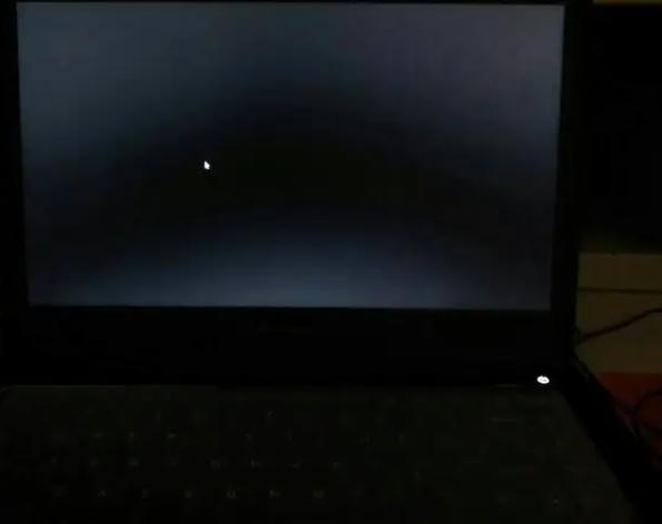 联想笔记本强制关机后黑屏,联想黑屏了不能关机