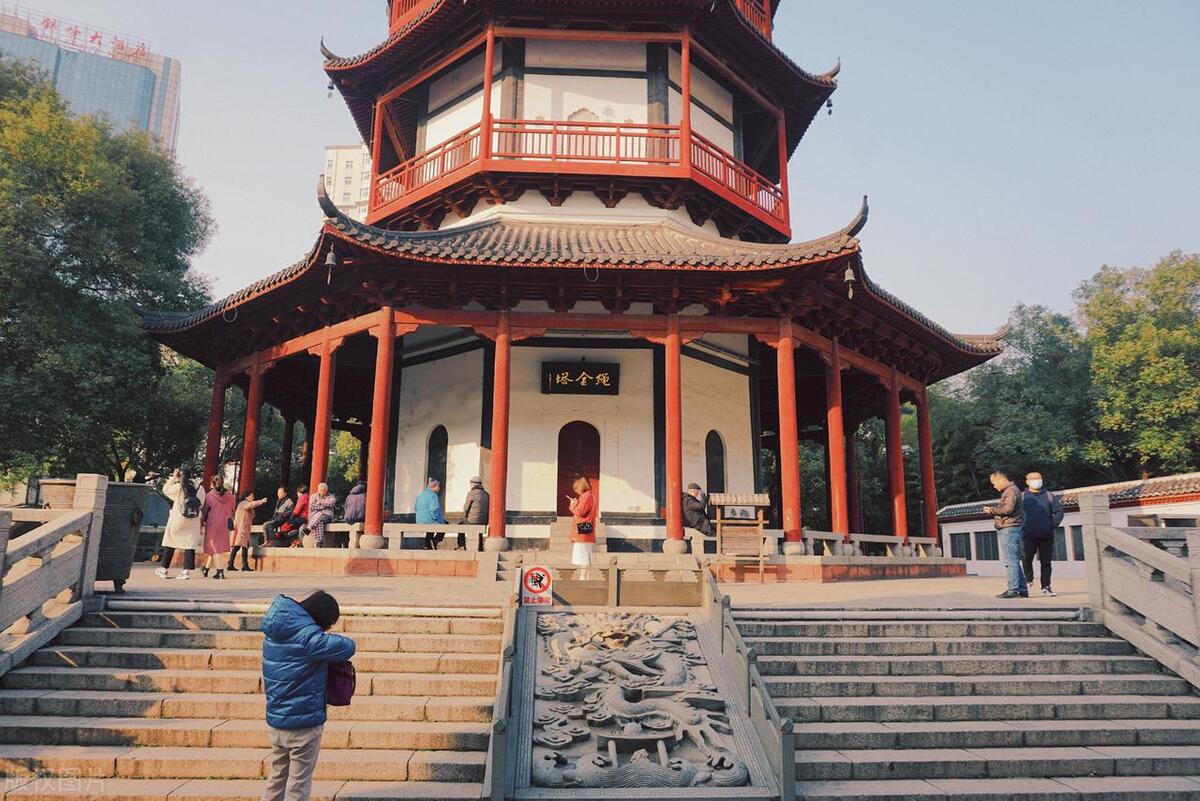 南昌最值得去的五个景点推荐,第一次去南昌最值得去的7个景区