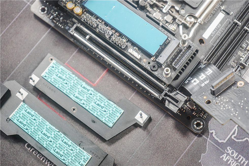 12600K+ROGZ690i+影驰3060+银欣LD03ITX机箱装机记