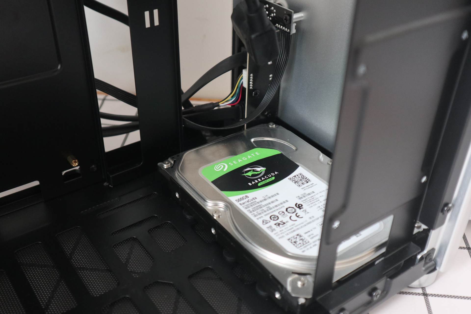 水冷需要多大的机箱电源,d40机箱支持360水冷吗