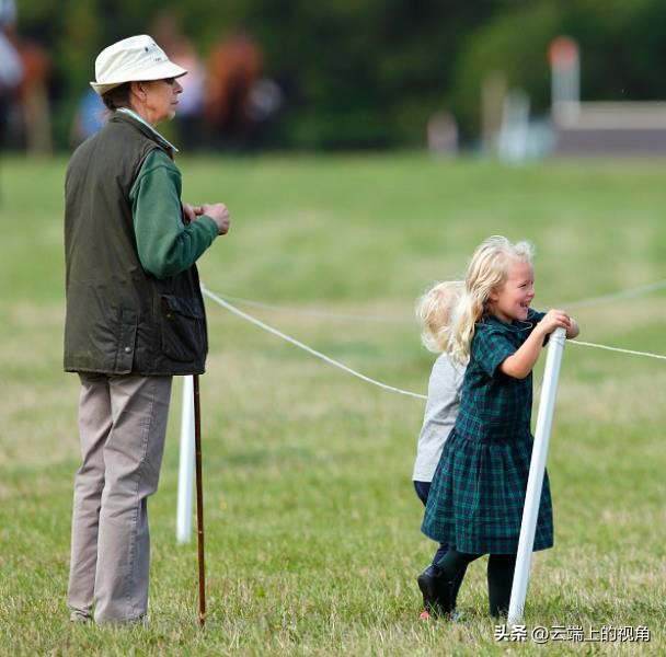 英国女王去世安妮公主哭了,英国安妮公主为什么1987年封公主