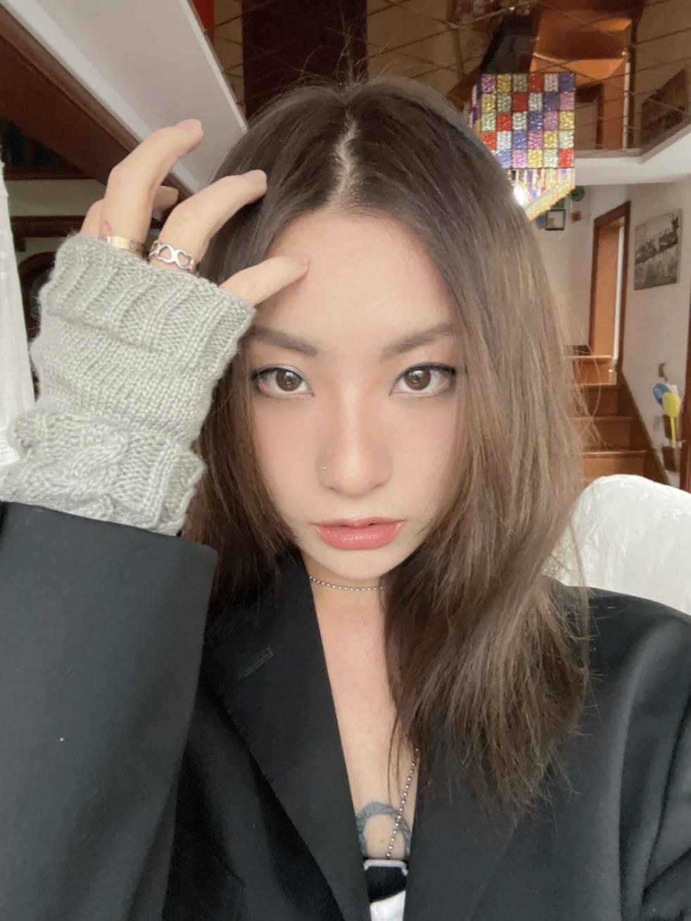 别再染挂耳染了，今年流行的“巴黎画染”太好看了