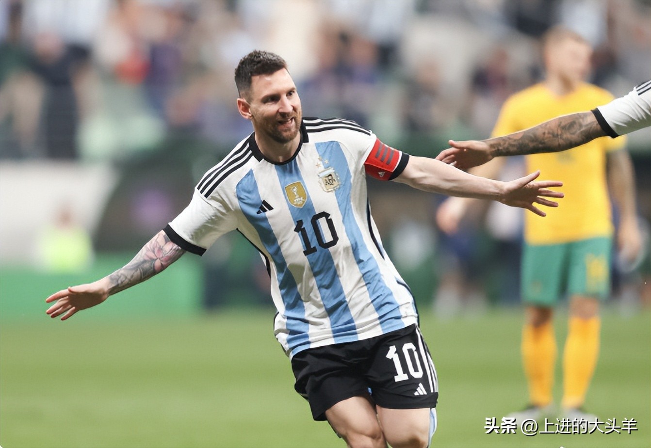 陈妍希和儿子看足球,陈妍希和儿子看球赛