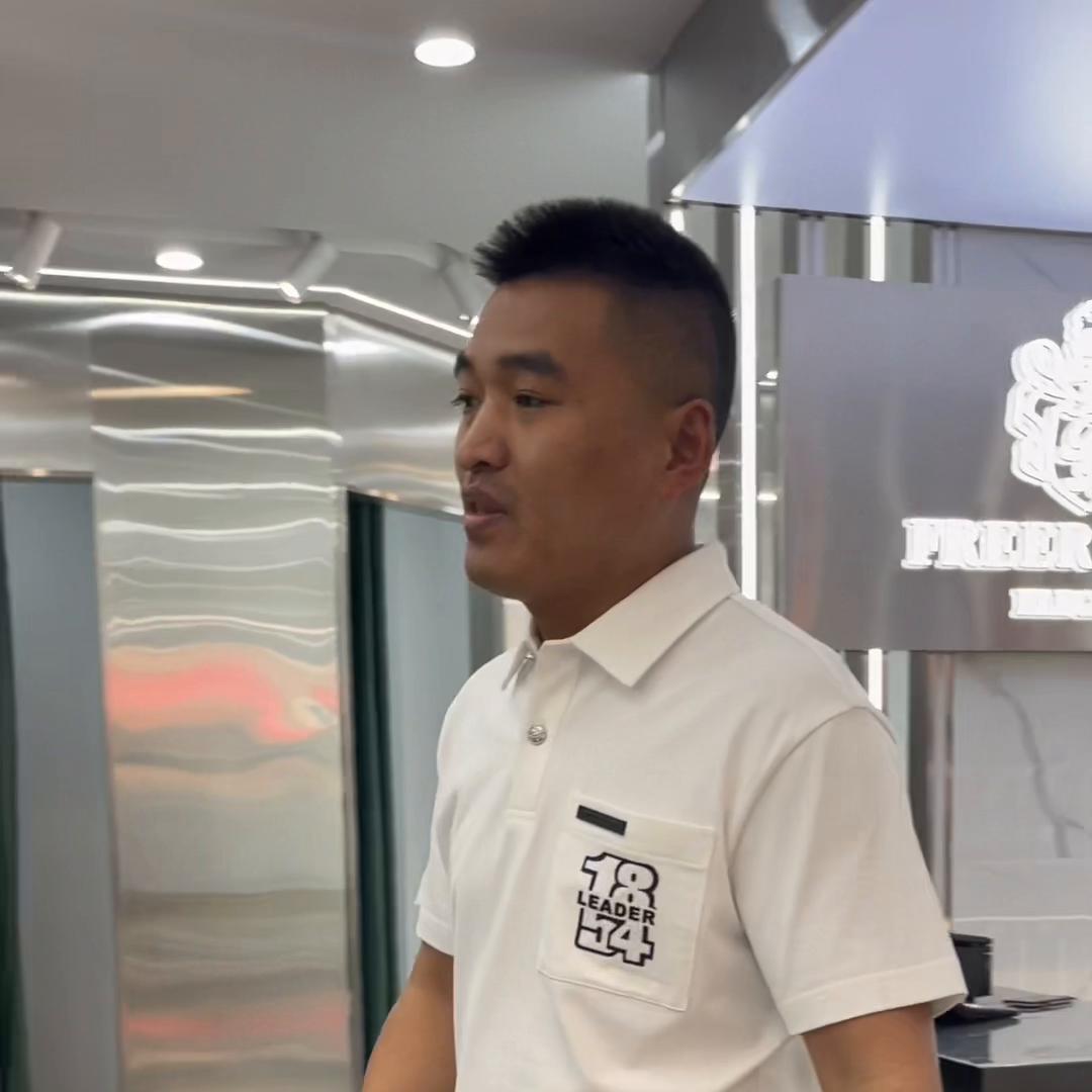 给大家介绍个新朋友,给你介绍新顾客