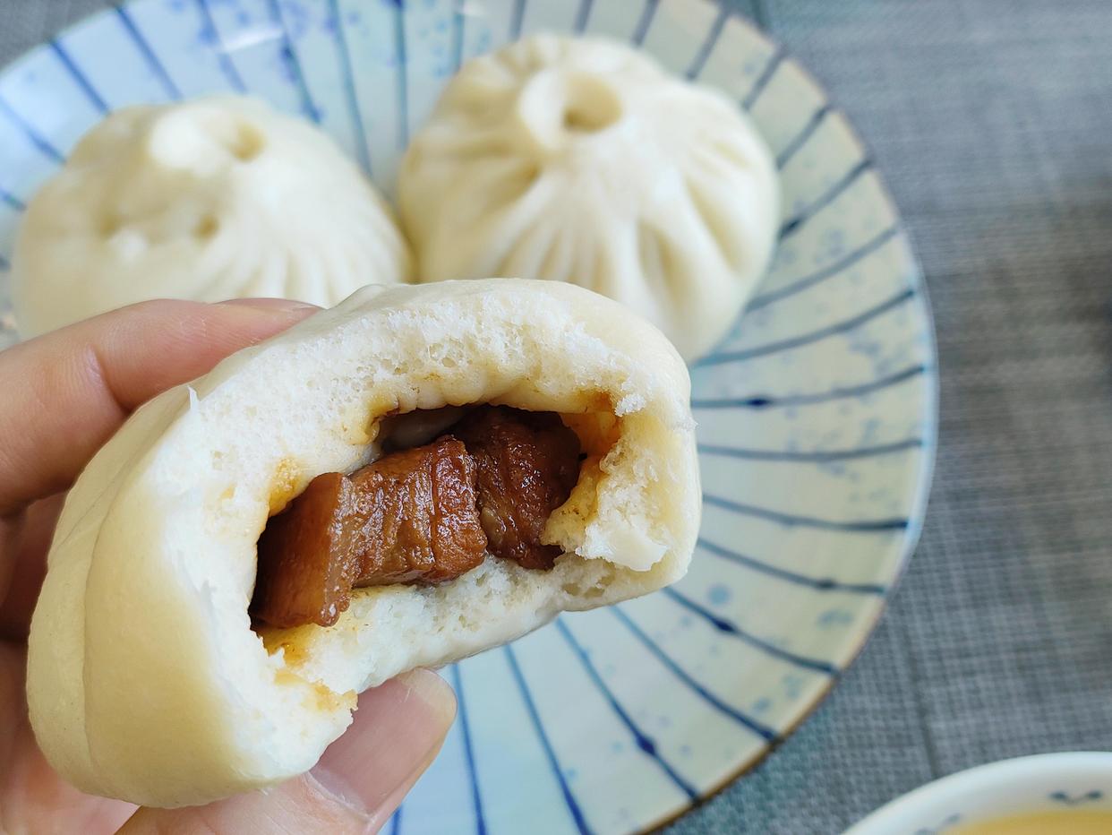 老两口晒出早餐，低调“奢华”又养生，网友感叹：退休金多少