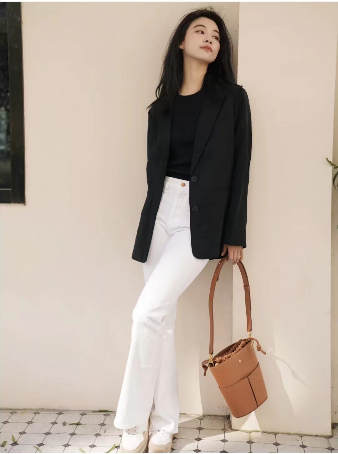 西装外套怎么搭配裙子好看气质,西装外套搭配时髦女士