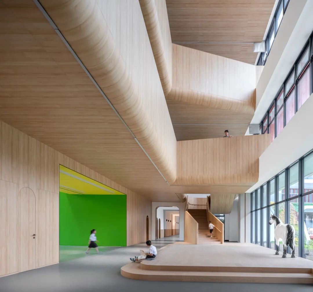 绿野仙踪开启，蒙德斐尔.幼儿园|零壹城市作品