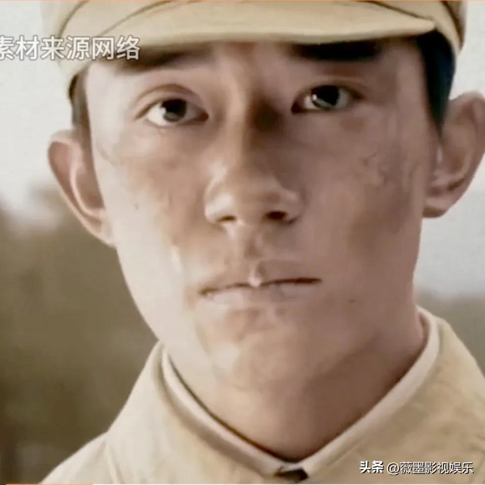 易烊千玺腿受伤拄杖,易烊千玺腿受伤还可以跳舞吗