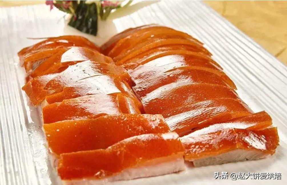 浙江一土豪去广东参加婚礼，因为随礼遭网友热议，这是咋回事？