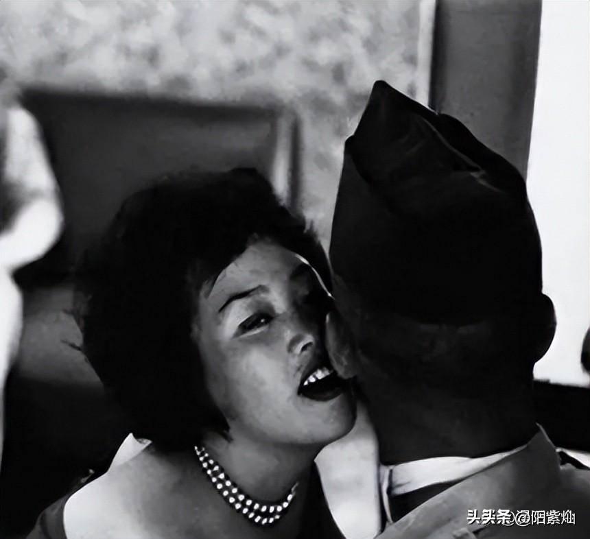 纳粹德国屠杀犹太女人,变态纳粹