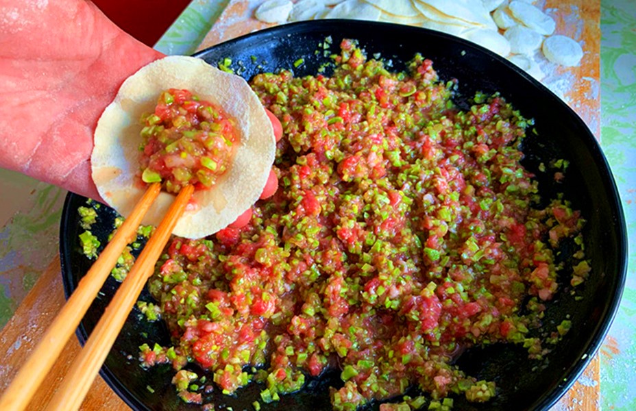 芹菜与芸豆饺子,韭菜芹菜鸡蛋素菜饺子