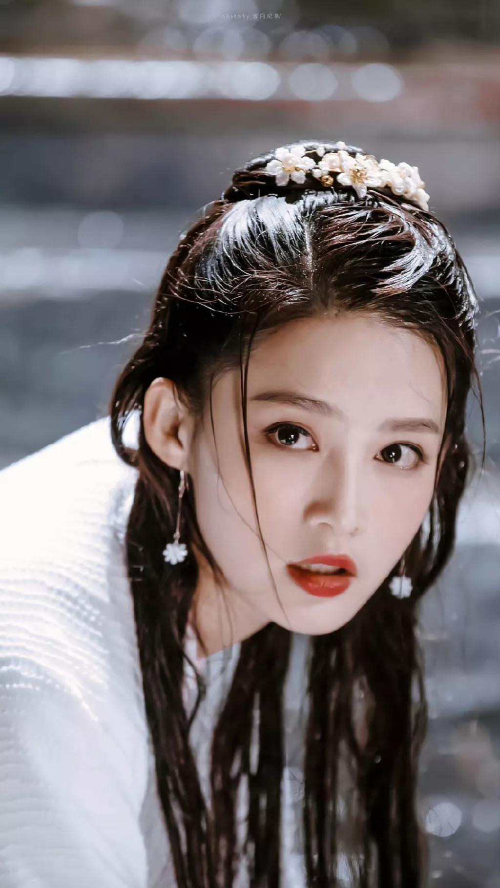 刘亦菲和宋轶谁更美,刘亦菲宋轶最新写真